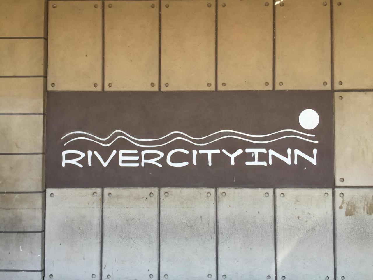 River City Inn Апингтон Экстерьер фото